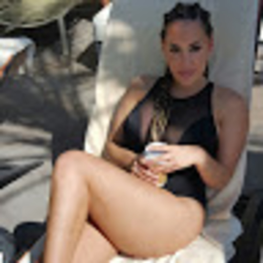 Meet your Posher, Jasmina